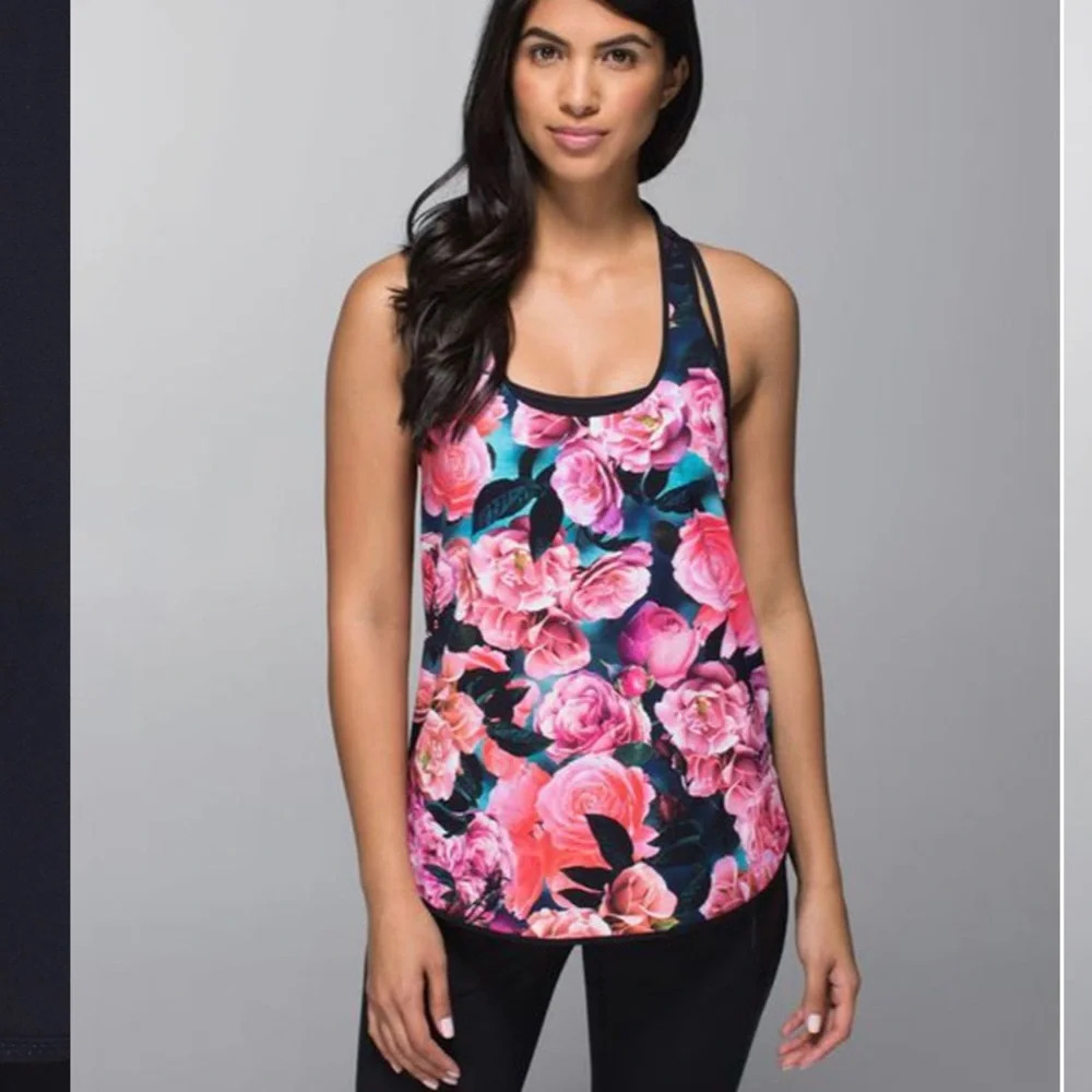 . Lululemon Coastal Tank Secret Garden Black